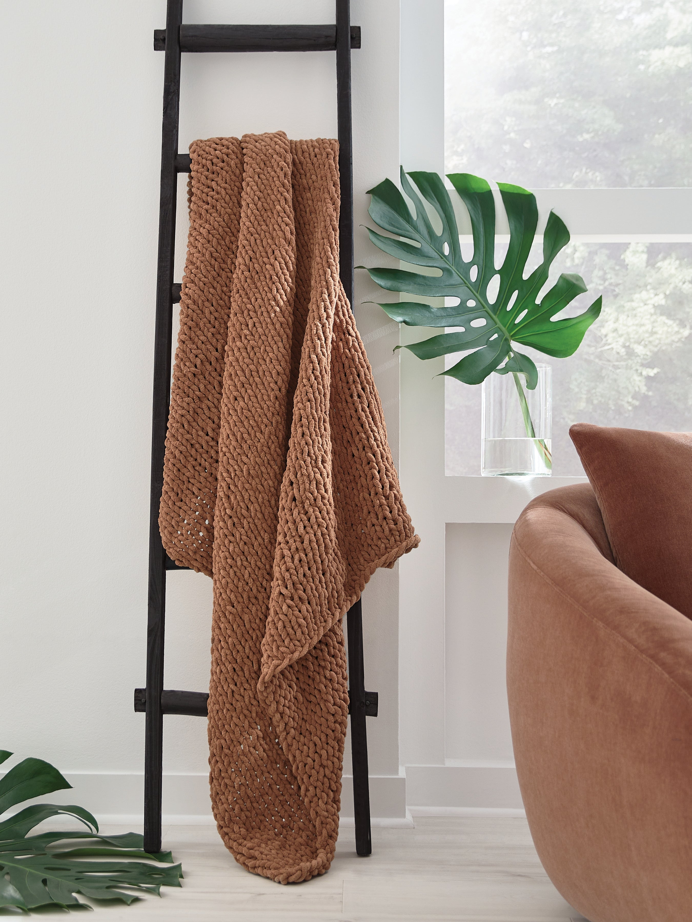 Fine Furniture & Decor - Ashley Furniture - Chaddon Throw (Set of 3) - Throw (3/CS) - A1001179