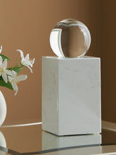 Fine Furniture & Decor - Ashley Furniture - Sellner Sculpture - Sculpture / Clear/White - A2000777