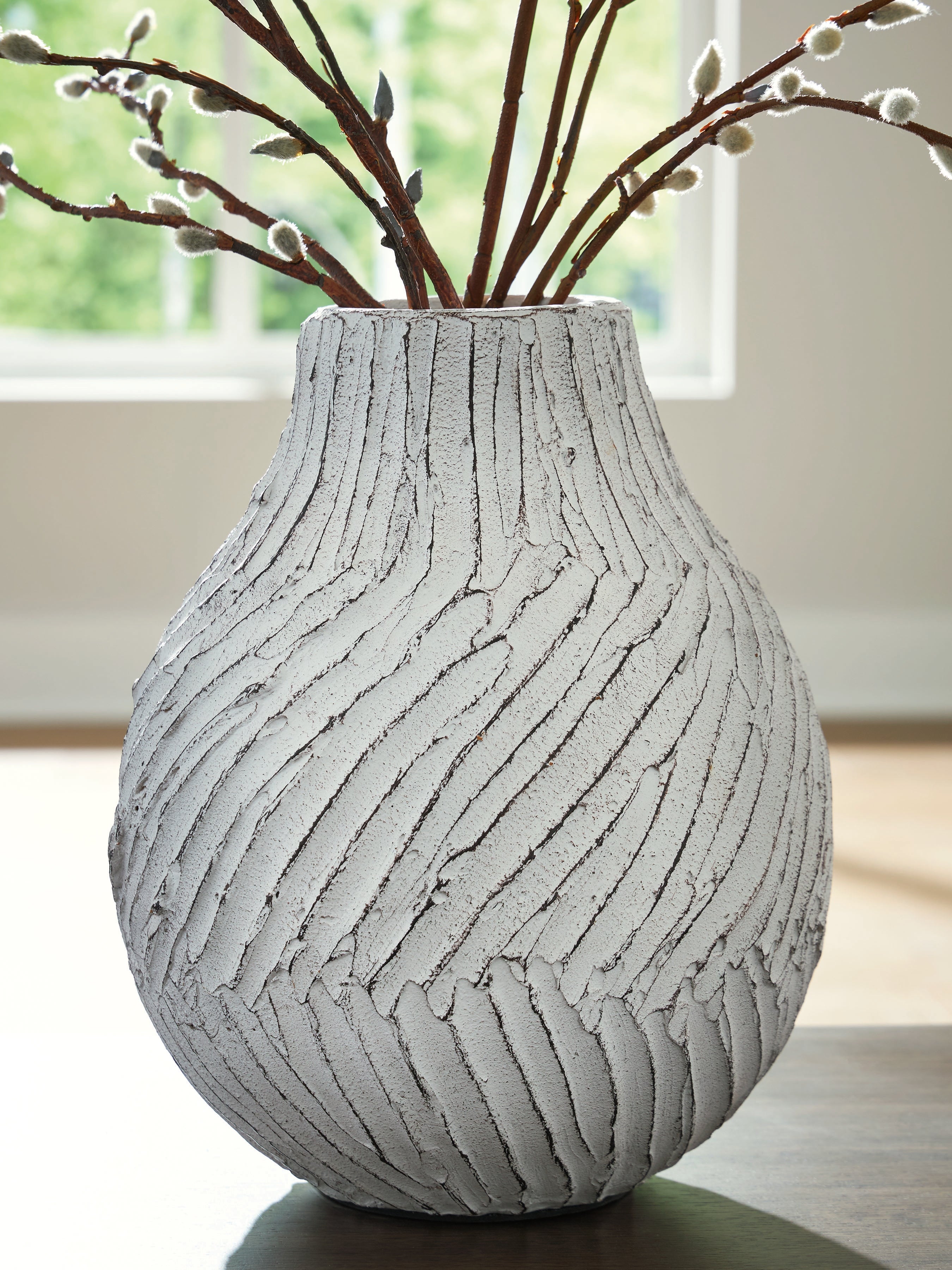 Fine Furniture & Decor - Ashley Furniture - Shelvie Vase - Vase / Distressed White - A2000849