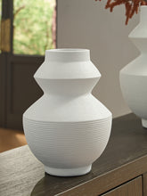 Fine Furniture & Decor - Ashley Furniture - Naveen Vase - Vase / White - A2000870