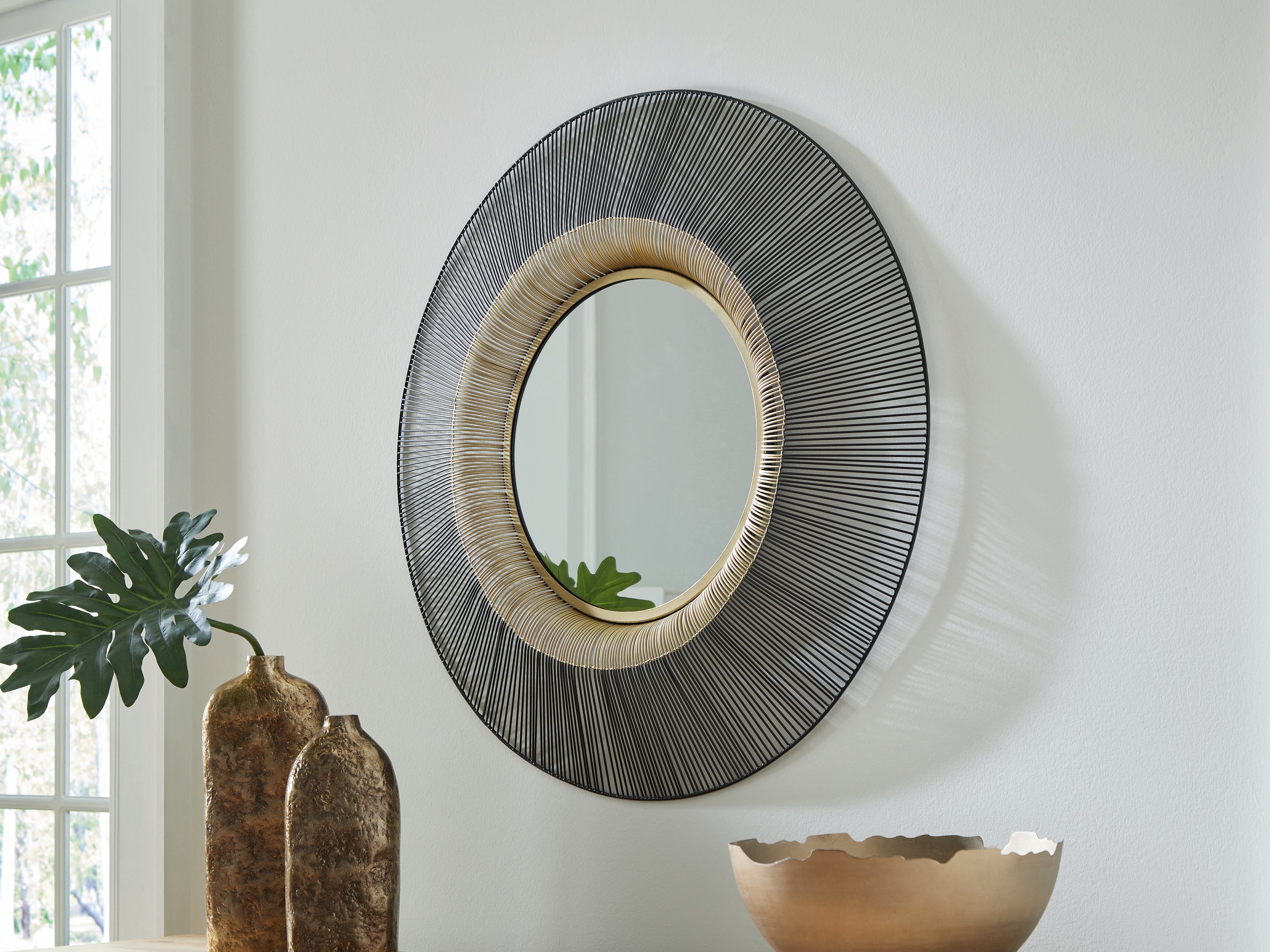 Fine Furniture & Decor - Ashley Furniture - Dallmen Mirror - Accent Mirror / Black/Gold Finish - A8010407