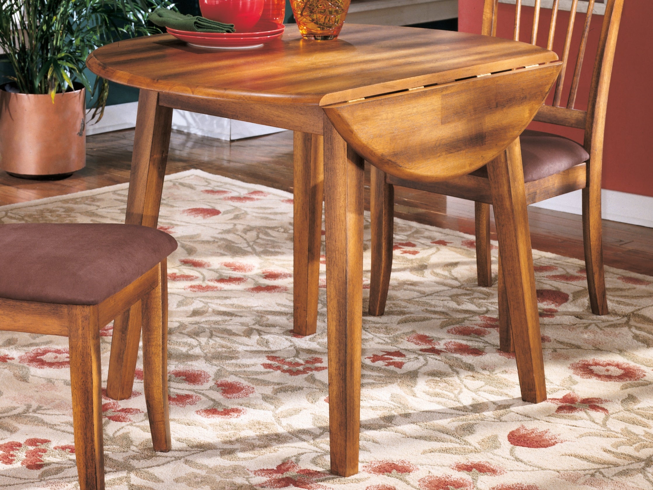 Fine Furniture & Decor - Ashley Furniture - Berringer Dining Room - Round DRM Drop Leaf Table / Rustic Brown - D199-15
