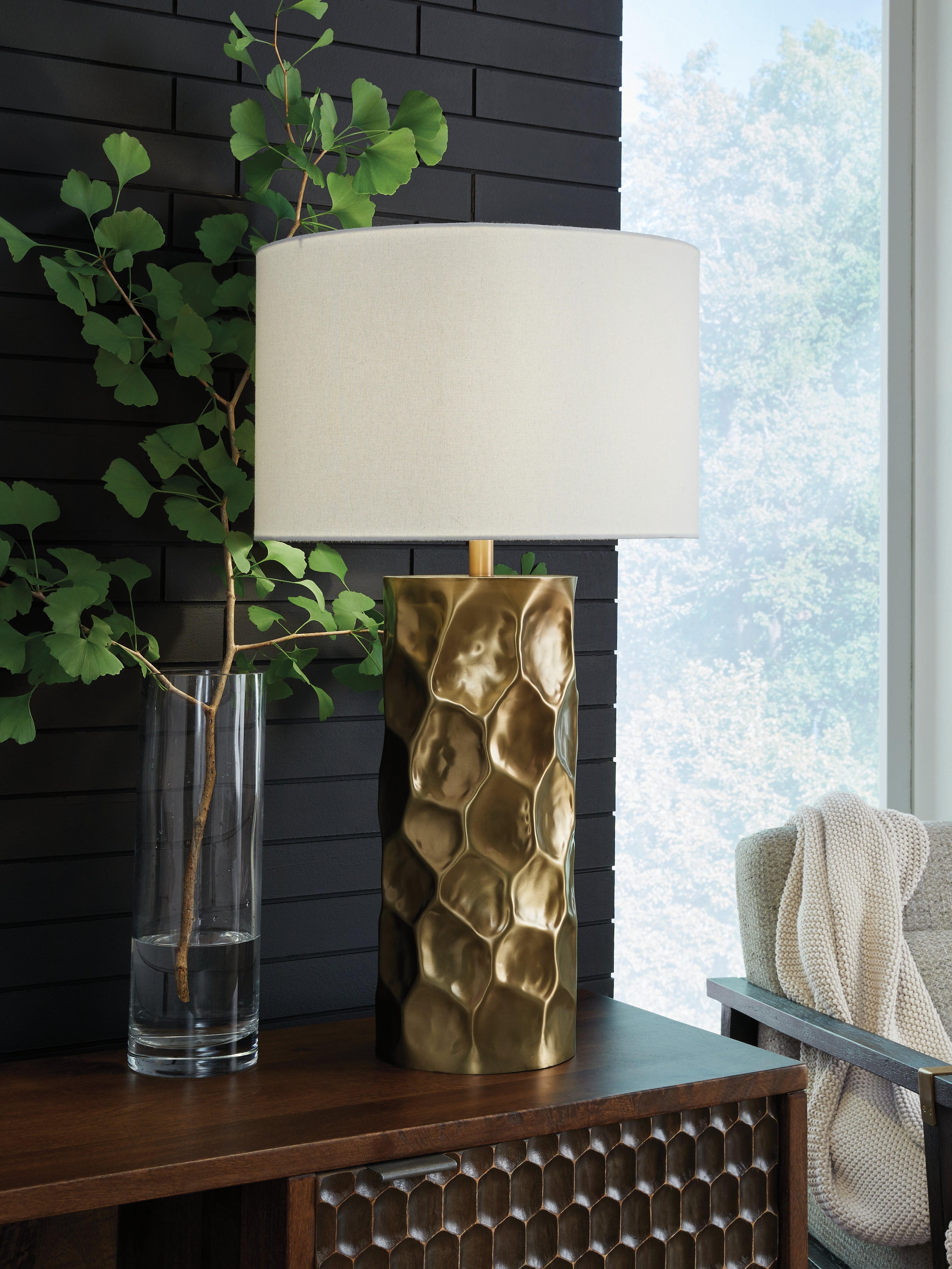 Fine Furniture & Decor - Ashley Furniture - Marshawn Lighting - Metal Table Lamp (1/CN) / Gold Finish - L207524