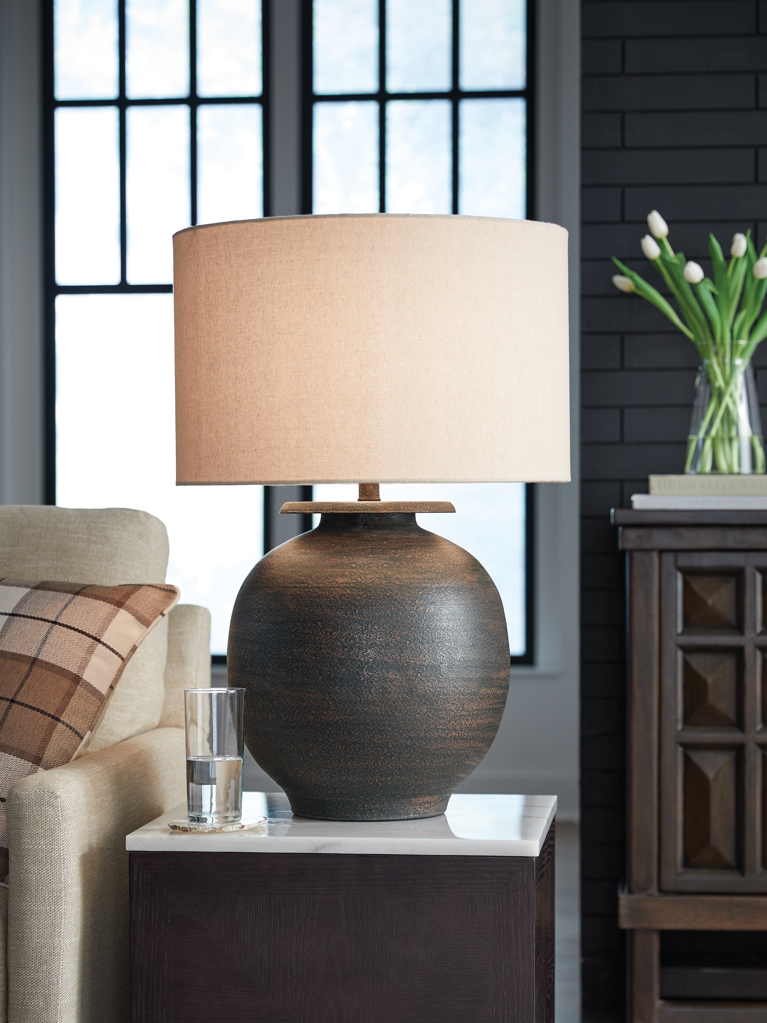 Fine Furniture & Decor - Ashley Furniture - Carlenbury Lighting - Metal Table Lamp (1/CN) / Antique Brown - L207574