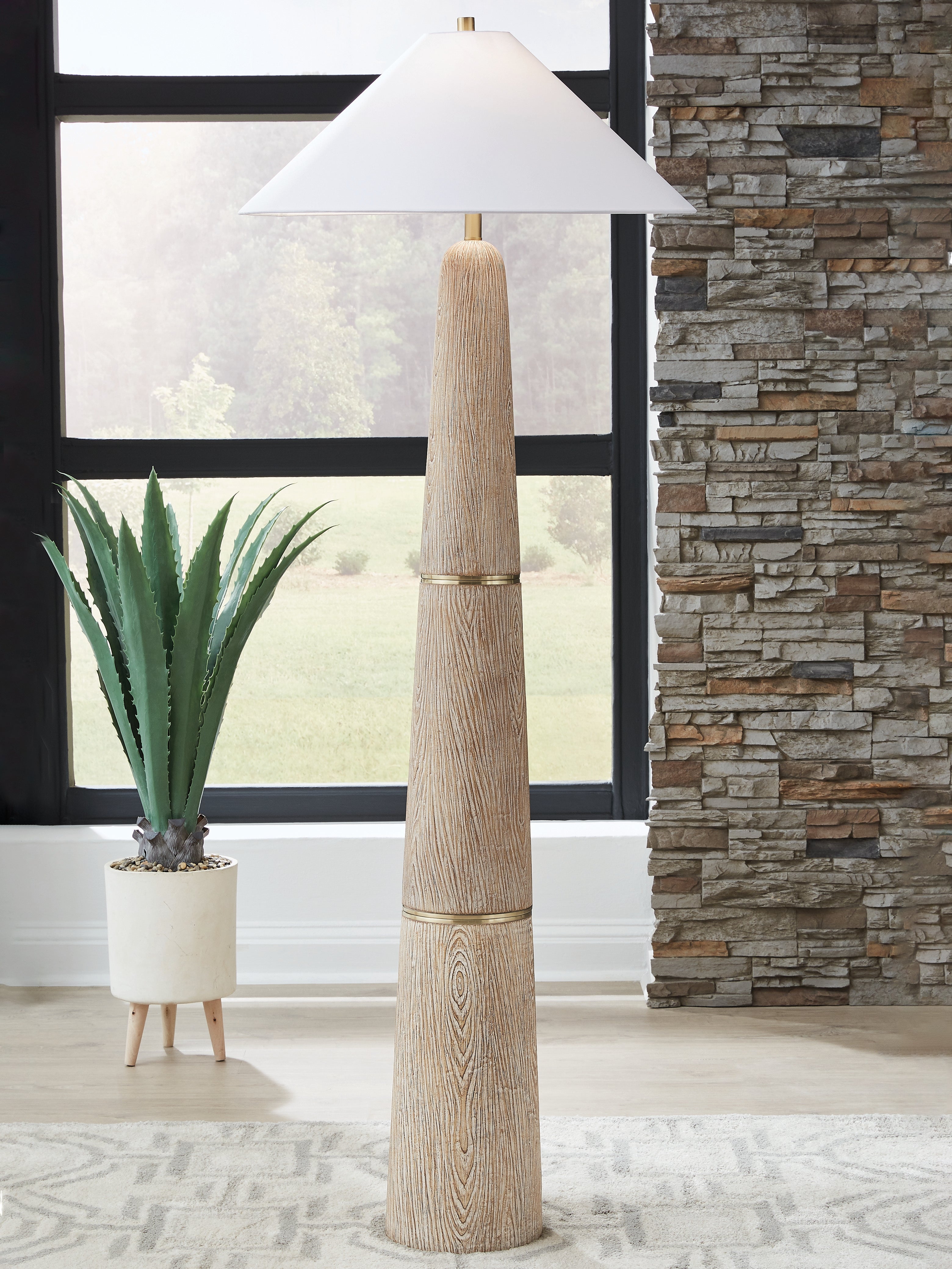 Fine Furniture & Decor - Ashley Furniture - Gasparleigh Lighting - Poly Floor Lamp (1/CN) / Brown/Gold Finish - L235811