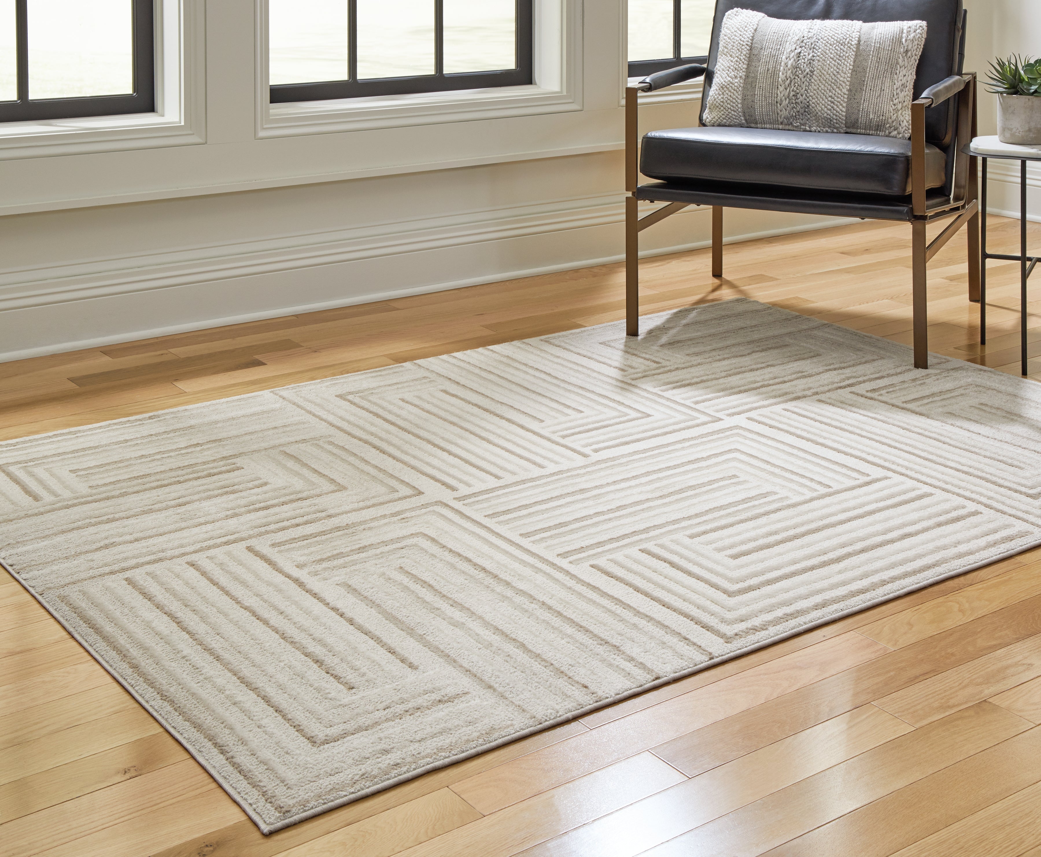 Fine Furniture & Decor - Ashley Furniture - Darmondard Rug - 5' x 7' Rug / Cream/Taupe - R406942