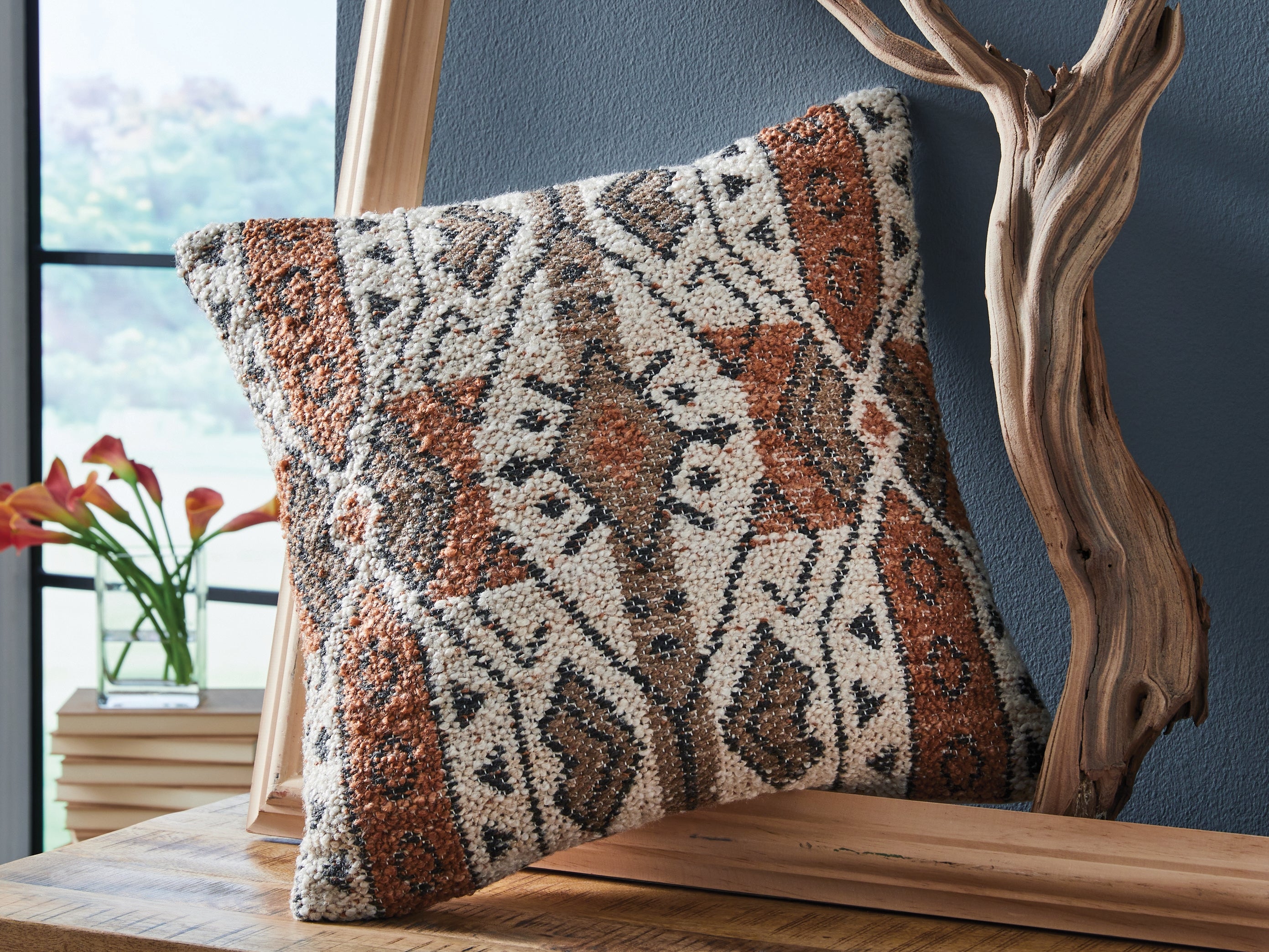 Fine Furniture & Decor - Ashley Furniture - Kierenworth Pillows - Pillow (4/CS) / Sienna/Ivory/Black - A1001110