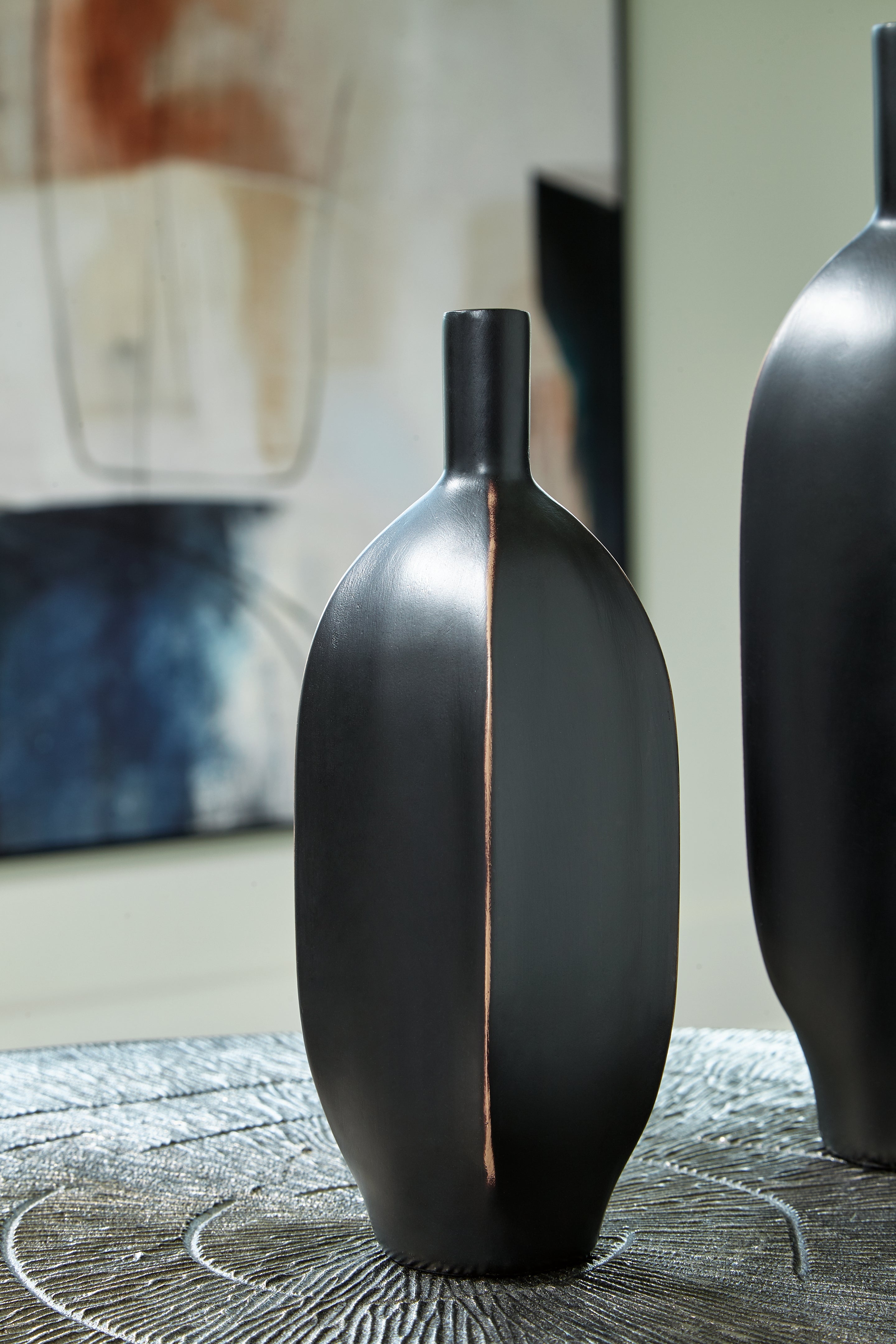 Fine Furniture & Decor - Ashley Furniture - Rhaveney Vase - Vase (3/CS) / Black - A2000550
