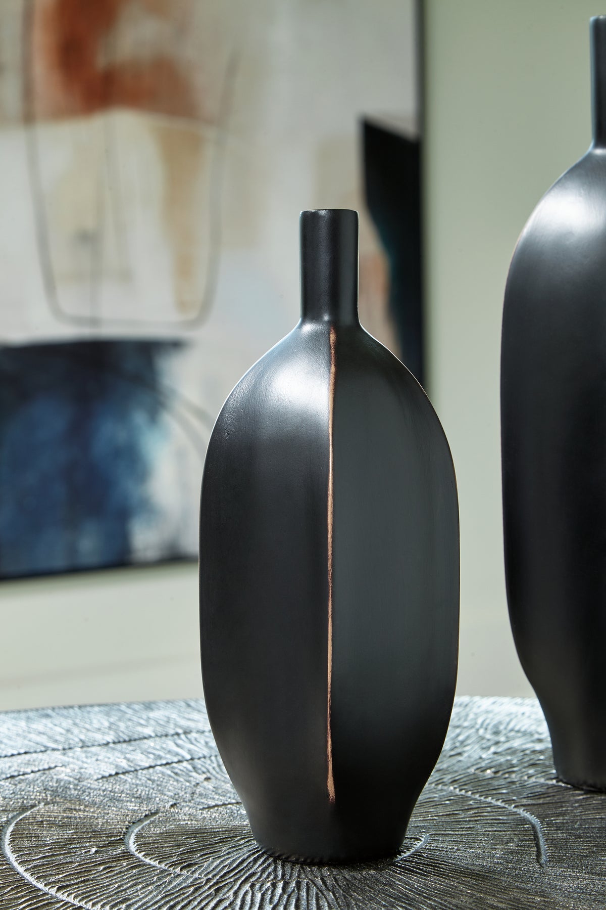 Fine Furniture & Decor - Ashley Furniture - Rhaveney Vase - Vase (3/CS) / Black - A2000550