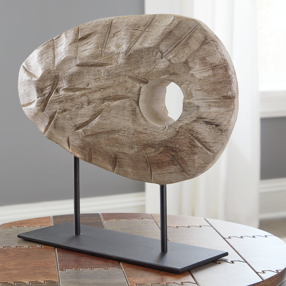 Fine Furniture & Decor - Ashley Furniture - Dashburn Sculpture - Sculpture / Brown/Black - A2000562