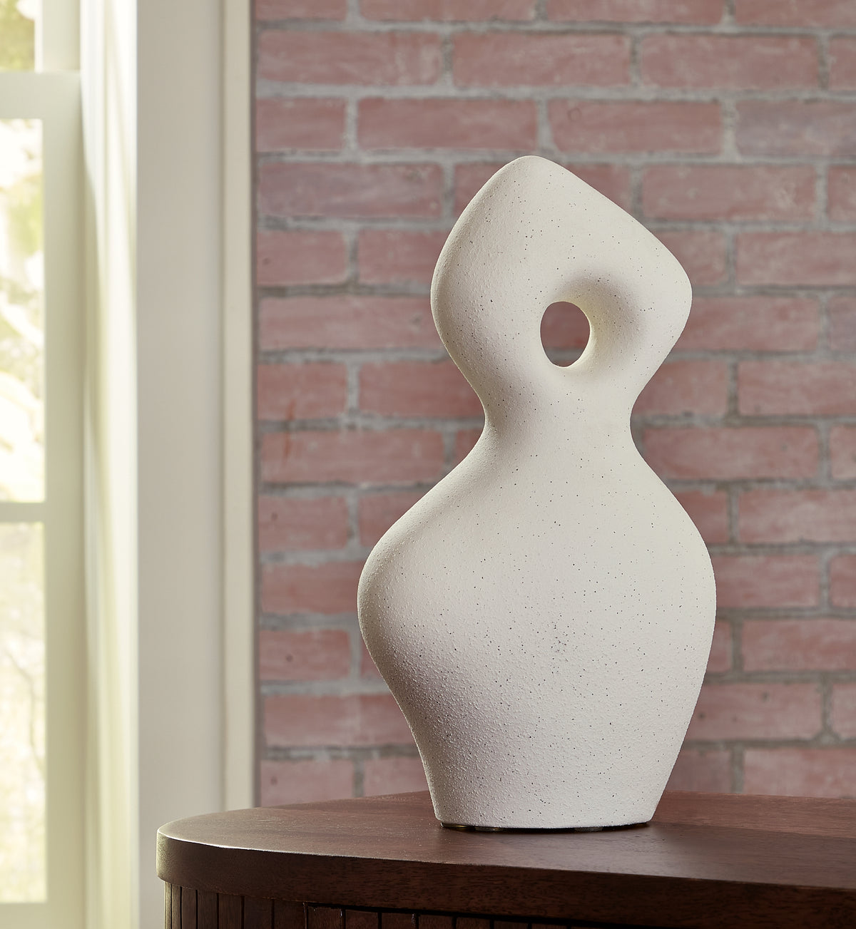 Fine Furniture & Decor - Ashley Furniture - Arthrow Sculpture - Sculpture / Off White - A2000650