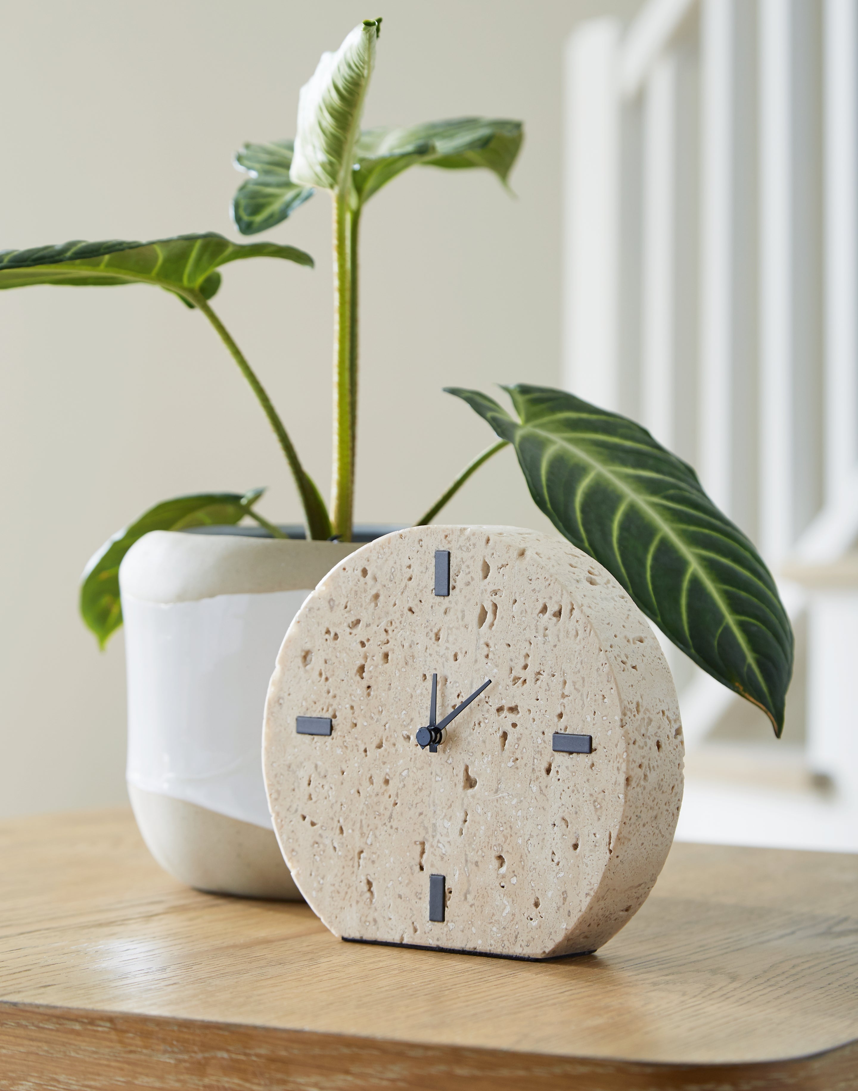 Fine Furniture & Decor - Ashley Furniture - Donfordson Table Clock - Table Clock / Beige - A2000660C