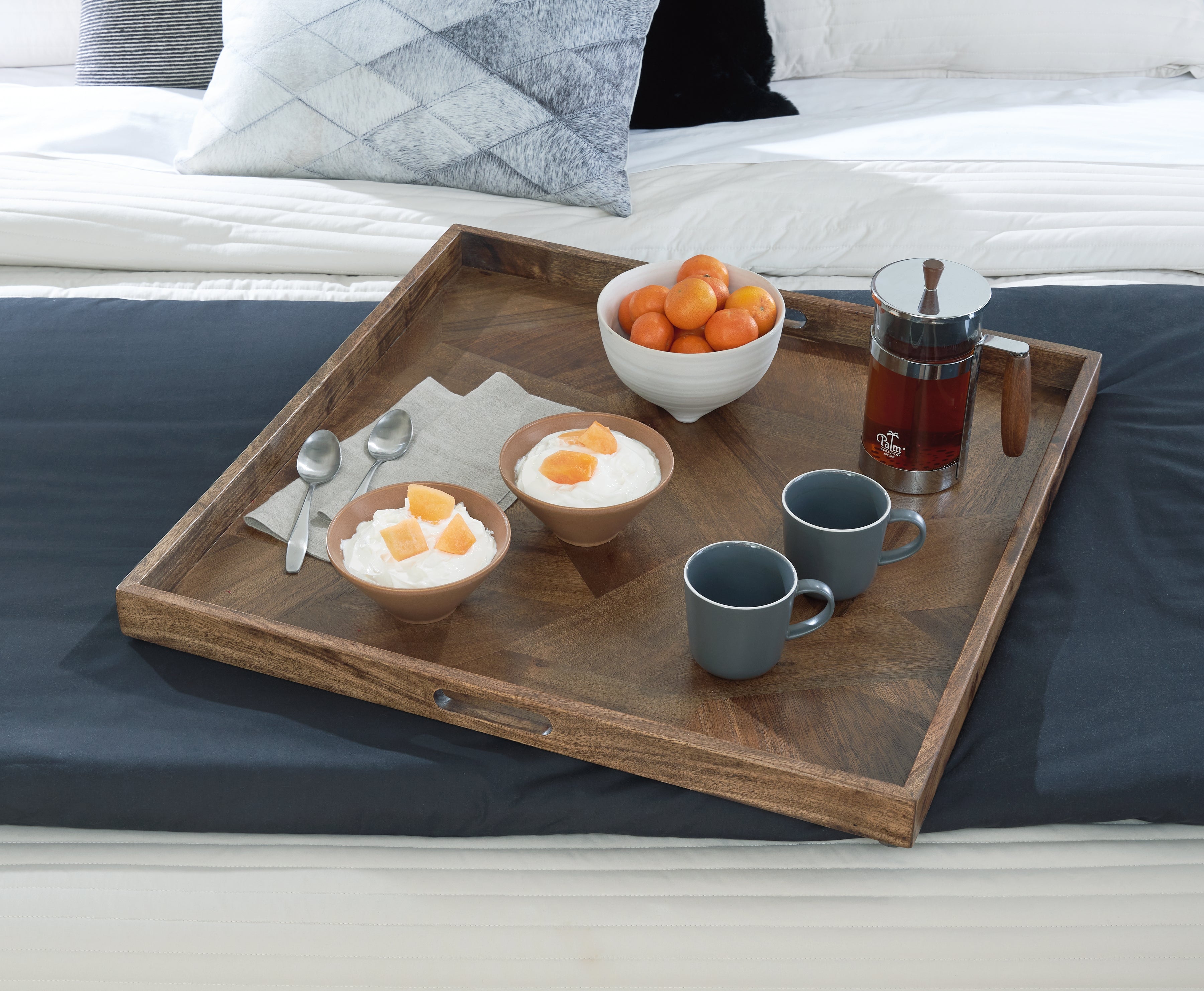 Fine Furniture & Decor - Ashley Furniture - Heddford Tray - Tray / Brown - A2000722