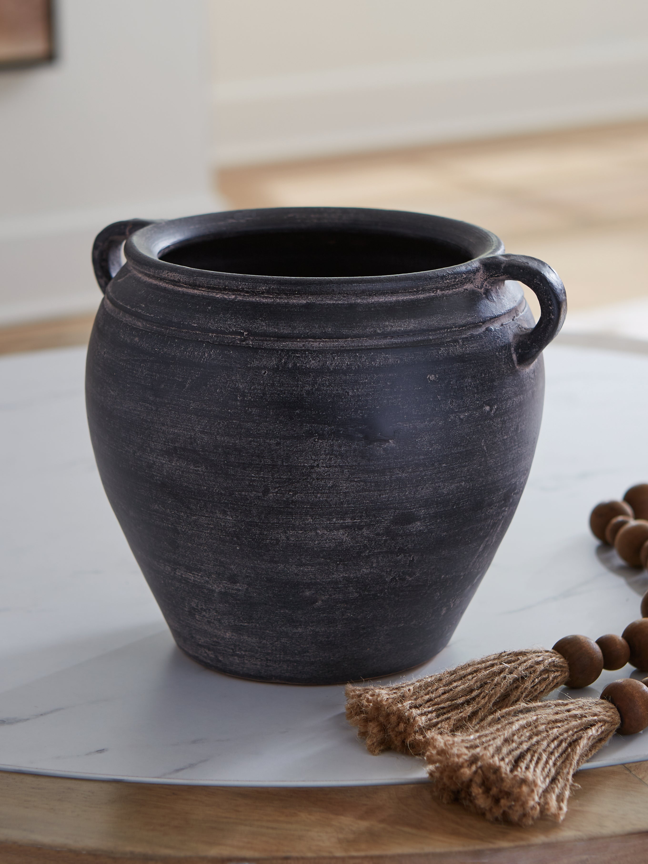 Fine Furniture & Decor - Ashley Furniture - Meadie Vase - Vase / Distressed Black - A2000790