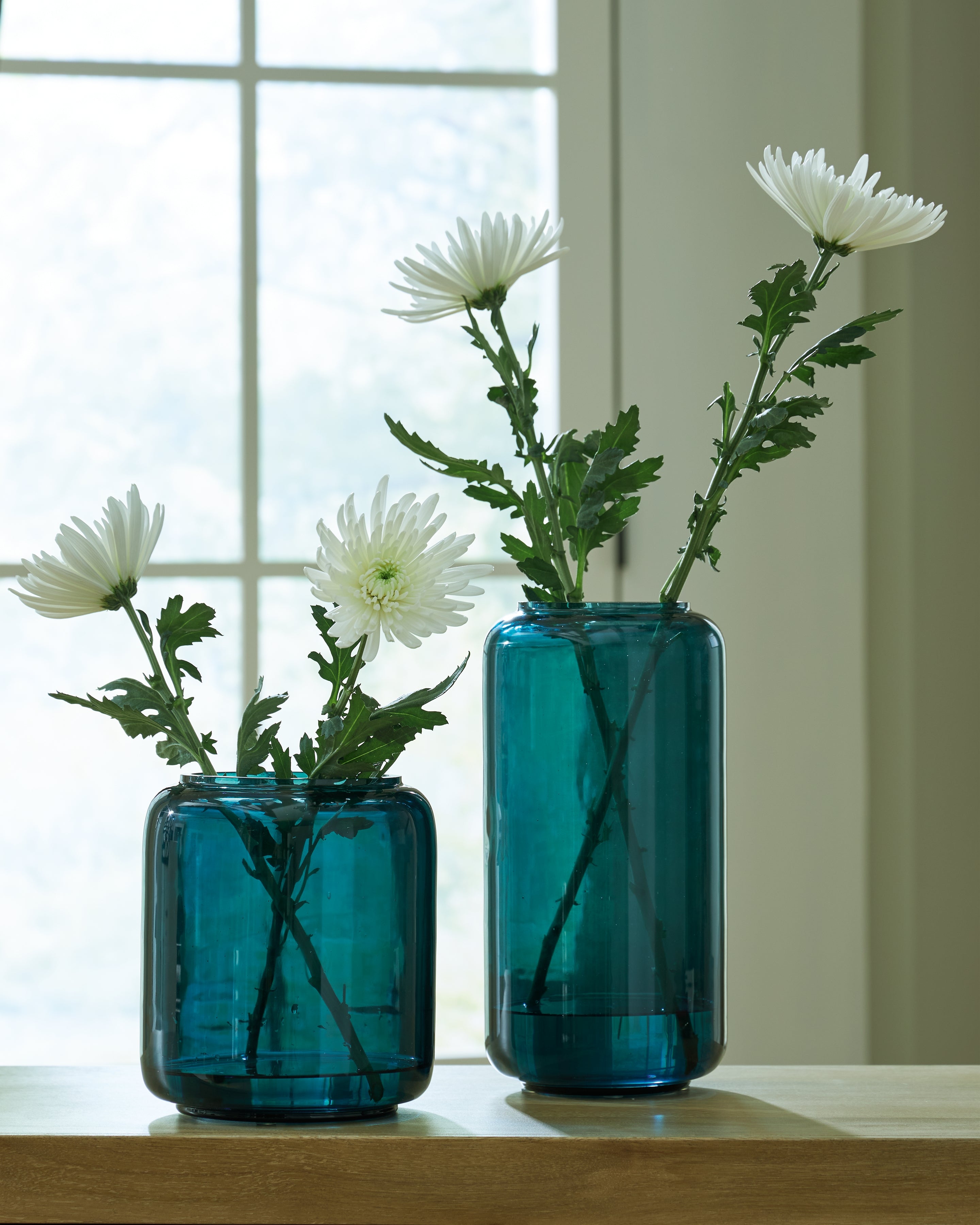 Fine Furniture & Decor - Ashley Furniture - Inisland Vase - Vase Set (Set of 2) / Teal - A2000797A1