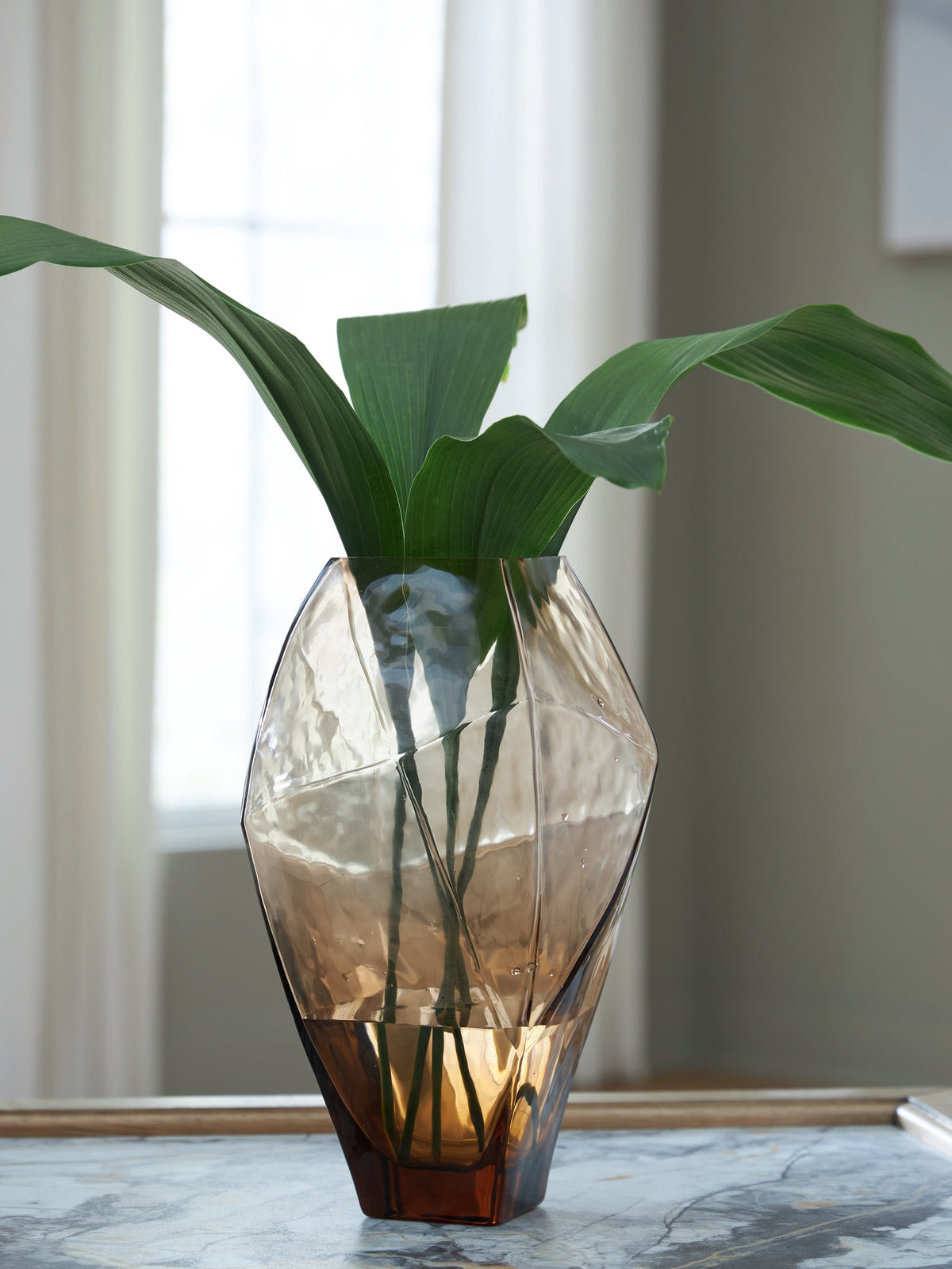 Fine Furniture & Decor - Ashley Furniture - Ewart Vase - Vase / Light Brown - A2000867