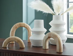 Fine Furniture & Decor - Ashley Furniture - Maddwarth Accessory Set (Set of 5) - Accessory Set (5/CN) / White/Natural Brown - A2C00214