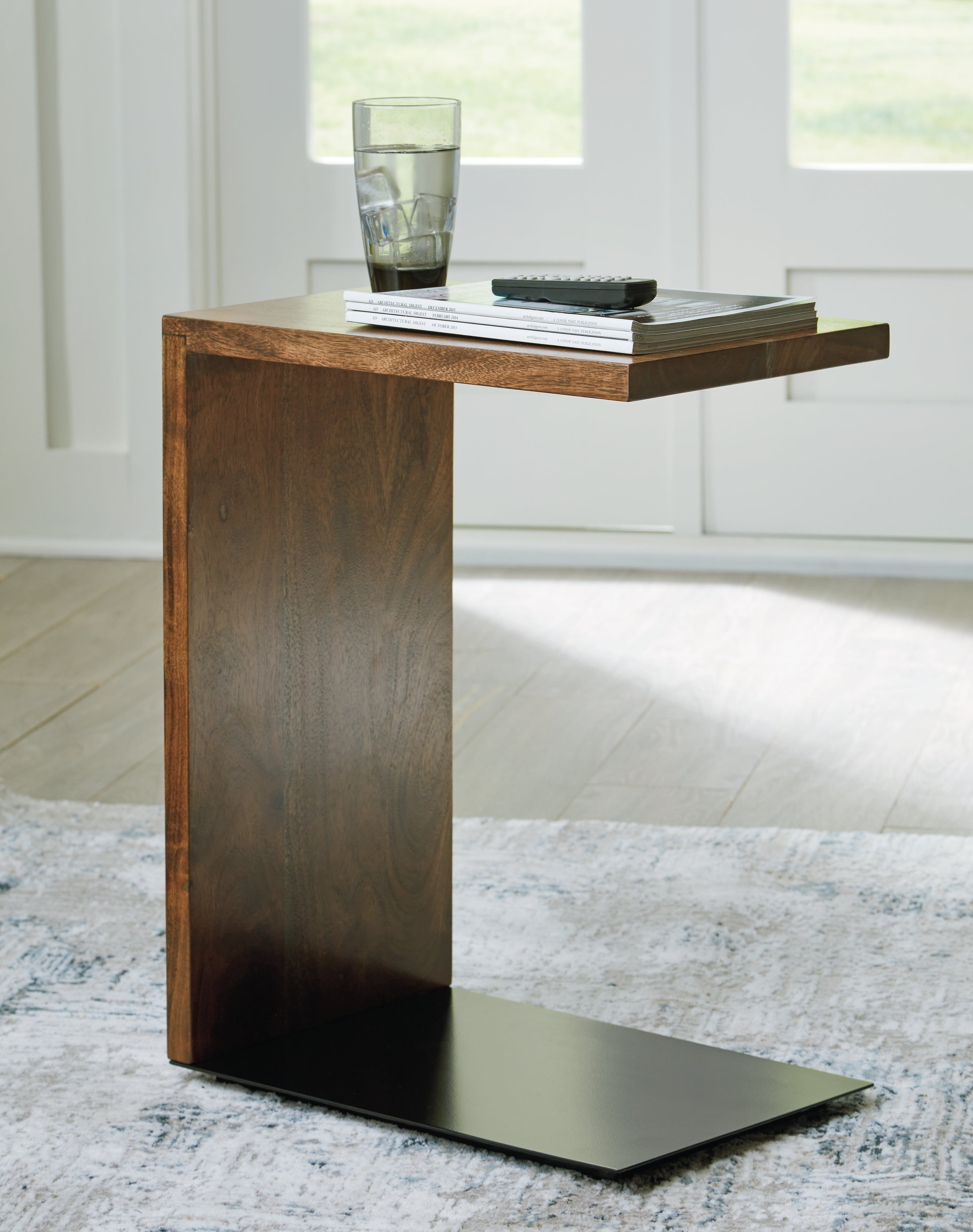 Fine Furniture & Decor - Ashley Furniture - Wimshaw Accent Table - Accent Table / Brown/Black - A4000618