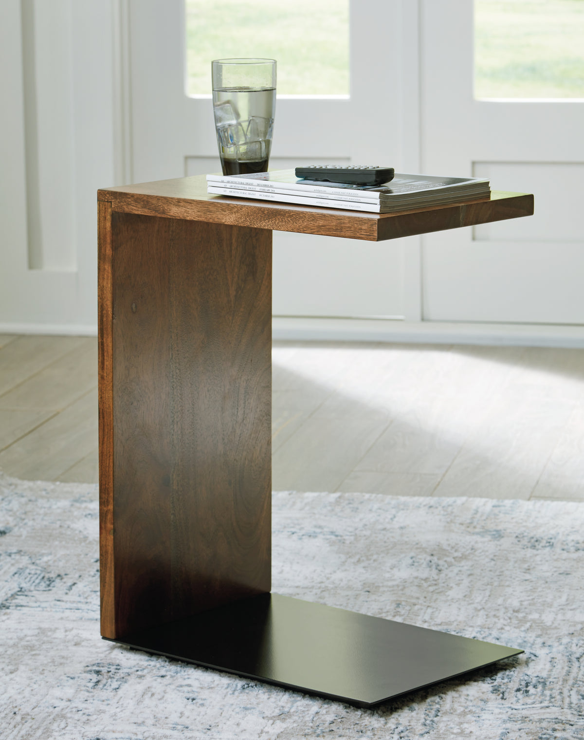 Fine Furniture & Decor - Ashley Furniture - Wimshaw Accent Table - Accent Table / Brown/Black - A4000618