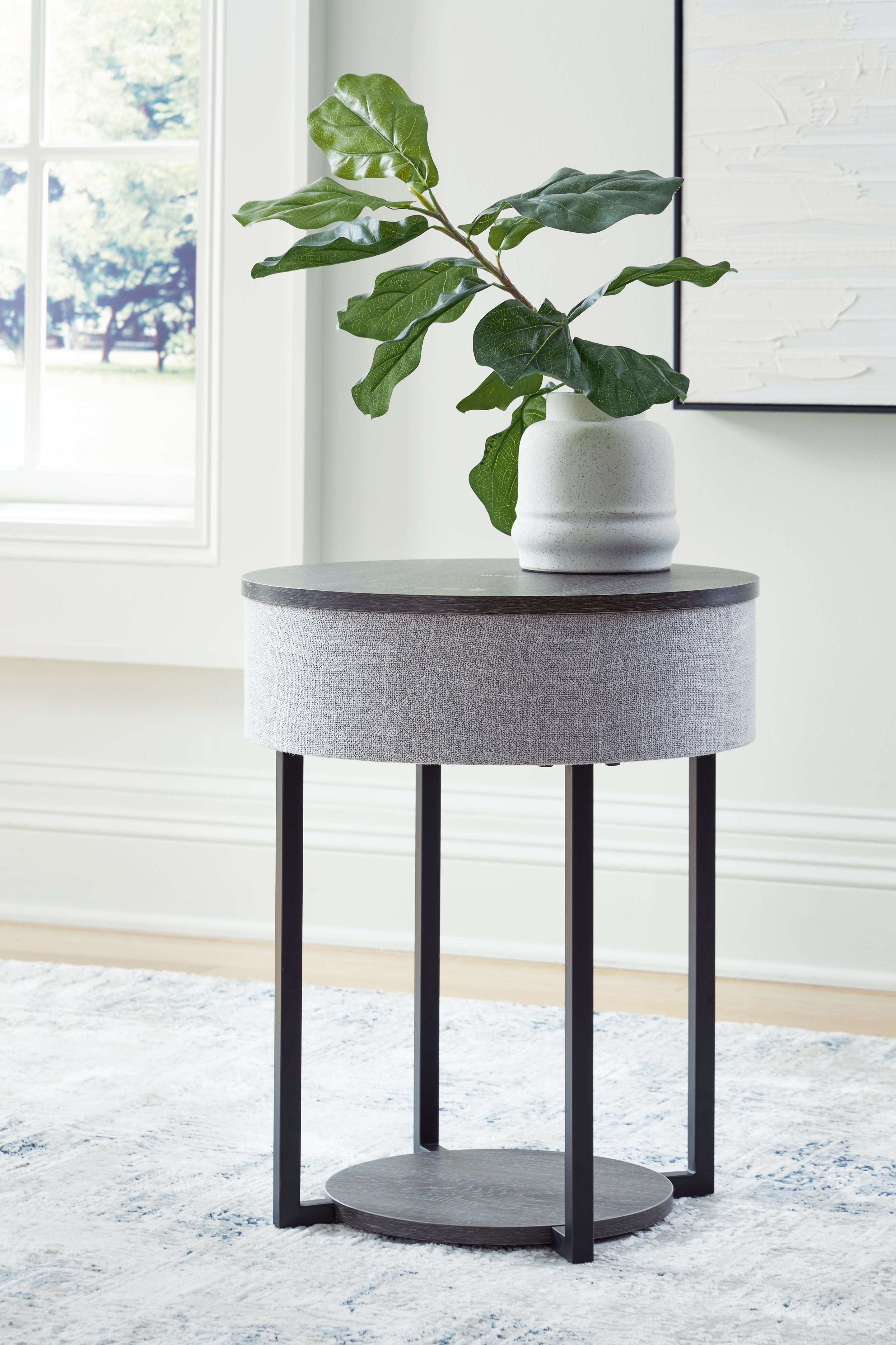Fine Furniture & Decor - Ashley Furniture - Sethlen Accent Table with Speaker - Accent Table with Speaker / Gray/Black - A4000641