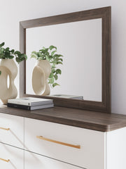 Kendanport Mirror
