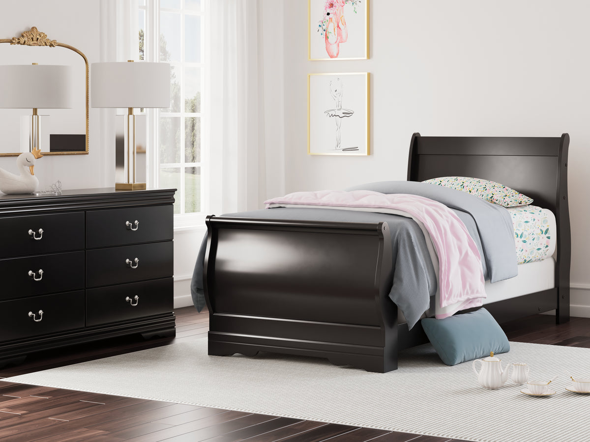 Fine Furniture & Decor - Ashley Furniture - Huey Vineyard Bedroom - Dresser and Mirror / Black - B128B1