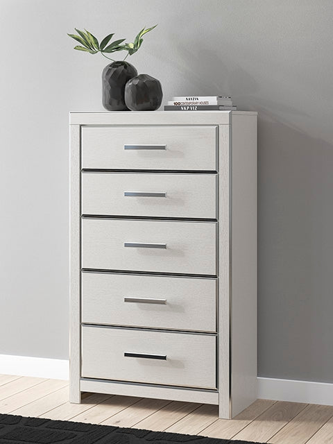 Fine Furniture & Decor - Ashley Furniture - Zuraleus Bedroom - Five Drawer Chest / White - PCB3381-46