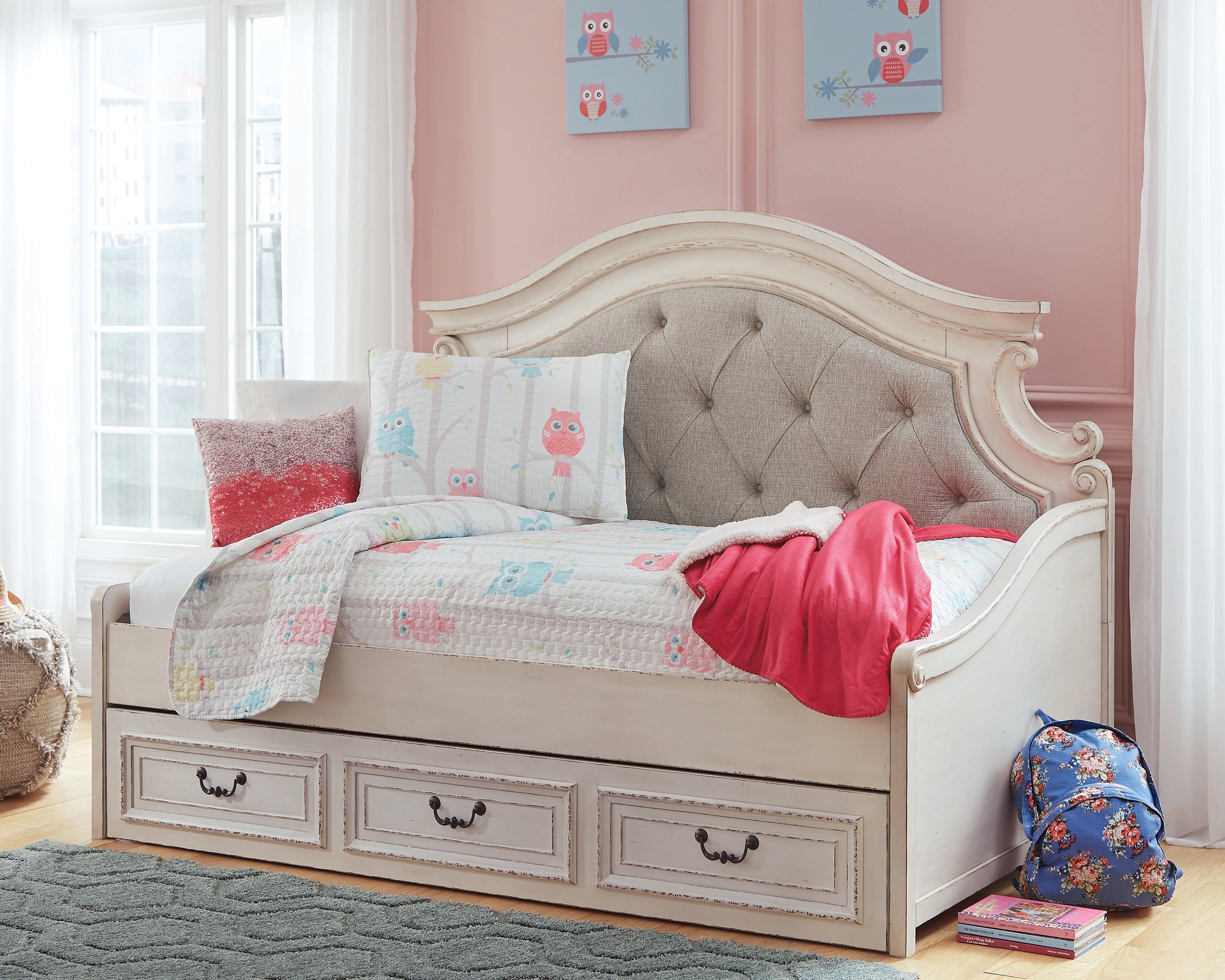 Fine Furniture & Decor - Ashley Furniture - Realyn Bedroom - Twin Day Bed with 1 Large Storage Drawer / Chipped White - B743B15