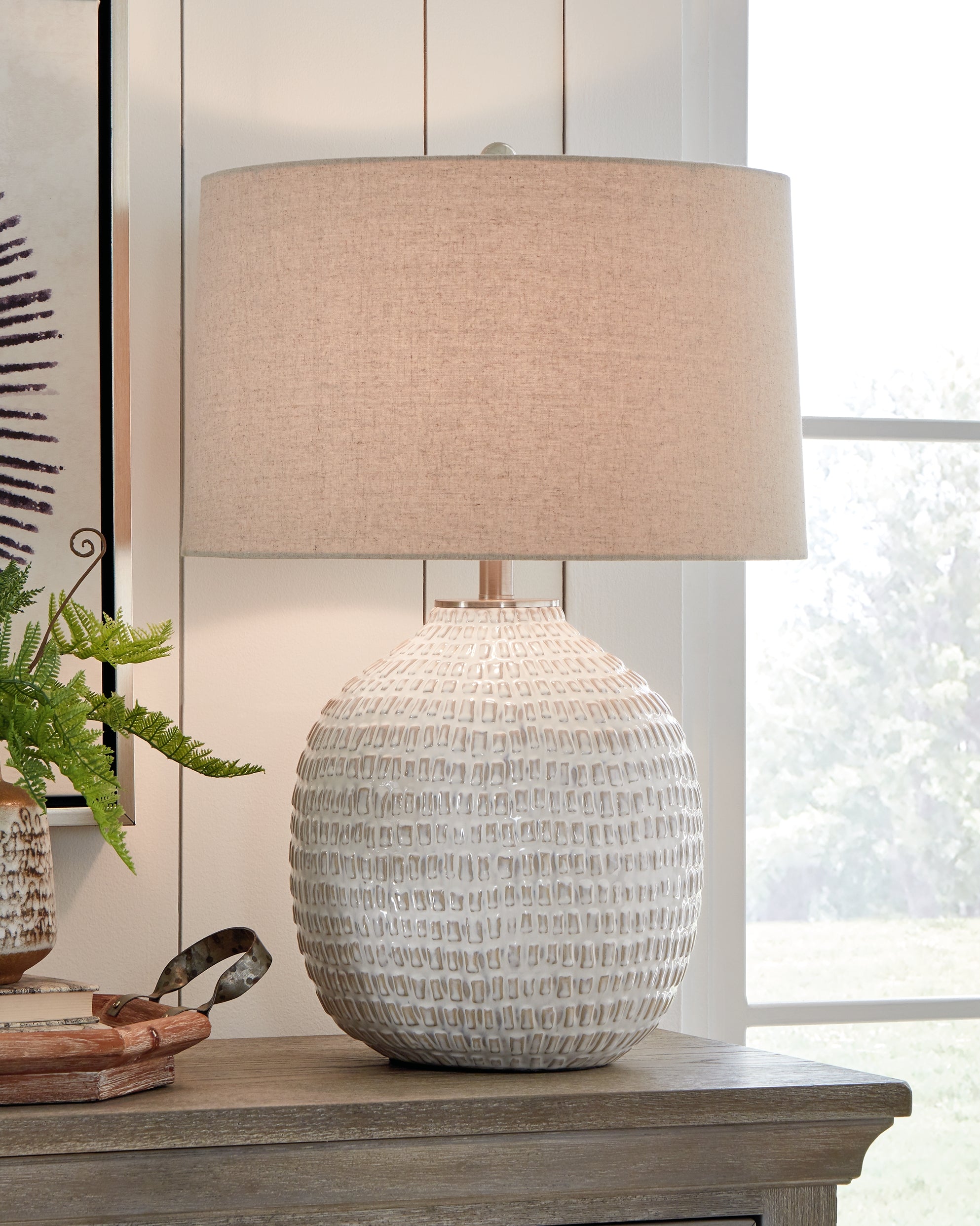 Fine Furniture & Decor - Ashley Furniture - Jamon Lighting - Table Lamp (Set of 2) / Beige - L100764X2