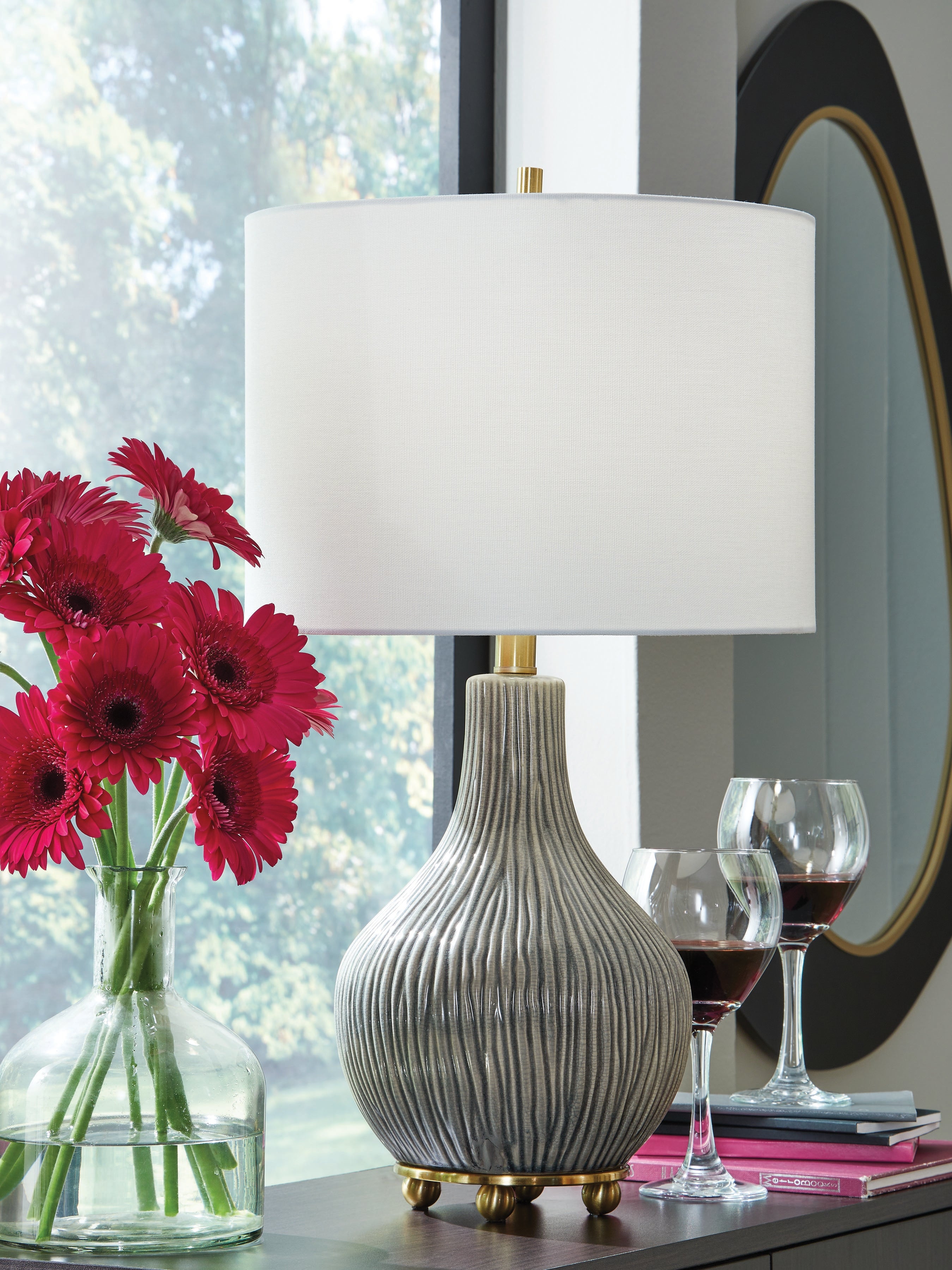 Fine Furniture & Decor - Ashley Furniture - Judlen Lighting - Ceramic Table Lamp (1/CN) / Gray/Gold Finish - L100844