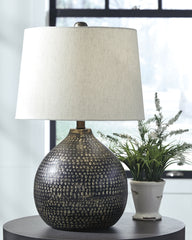 Fine Furniture & Decor - Ashley Furniture - Maire Lighting - Metal Table Lamp (1/CN) / Black/Gold Finish - L207294