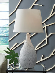 Fine Furniture & Decor - Ashley Furniture - Wyattford Lighting - Metal Table Lamp (1/CN) / White/Black - L207614