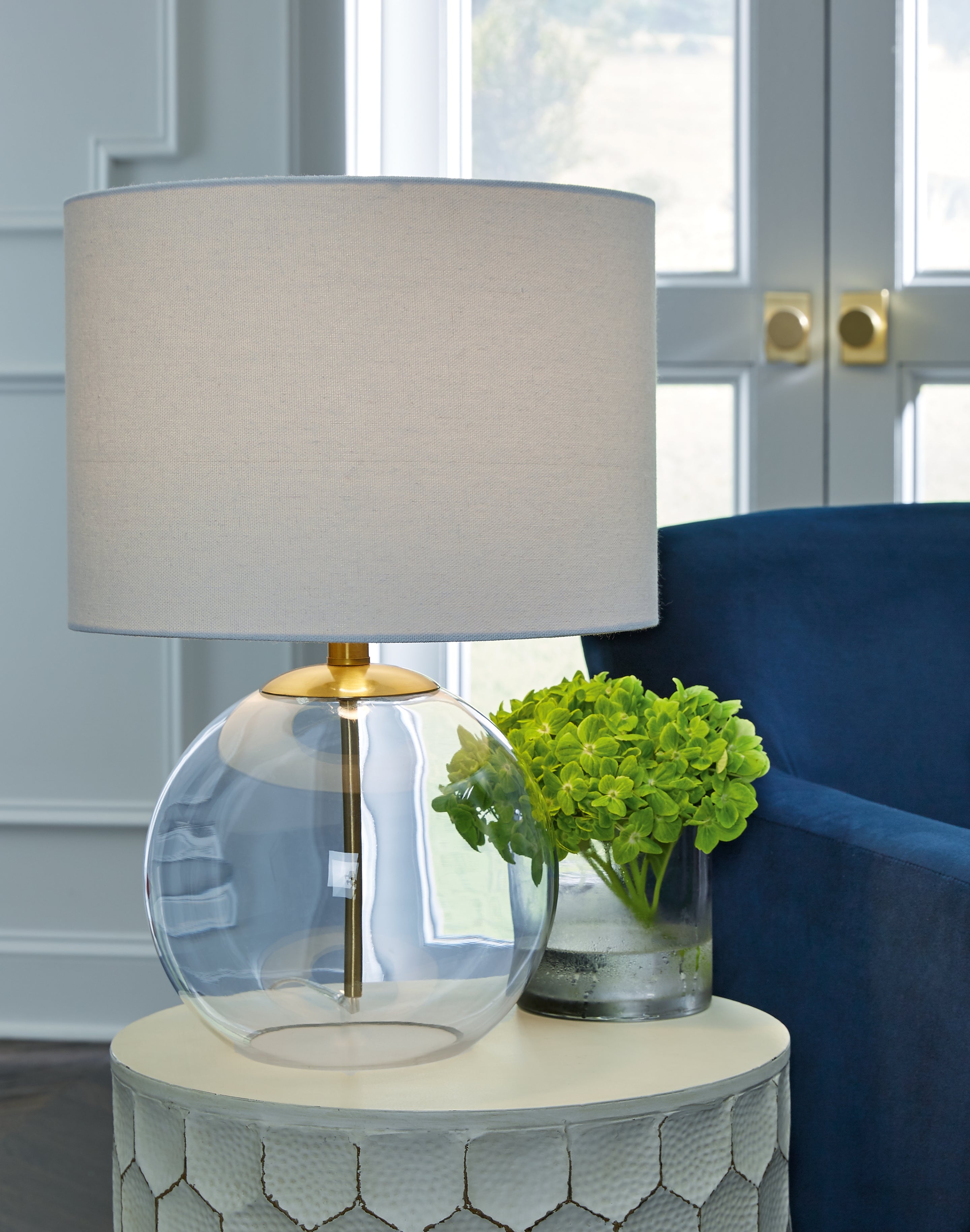 Fine Furniture & Decor - Ashley Furniture - Samder Lighting - Table Lamp (Set of 2) / Clear/Brass Finish - L430744X2