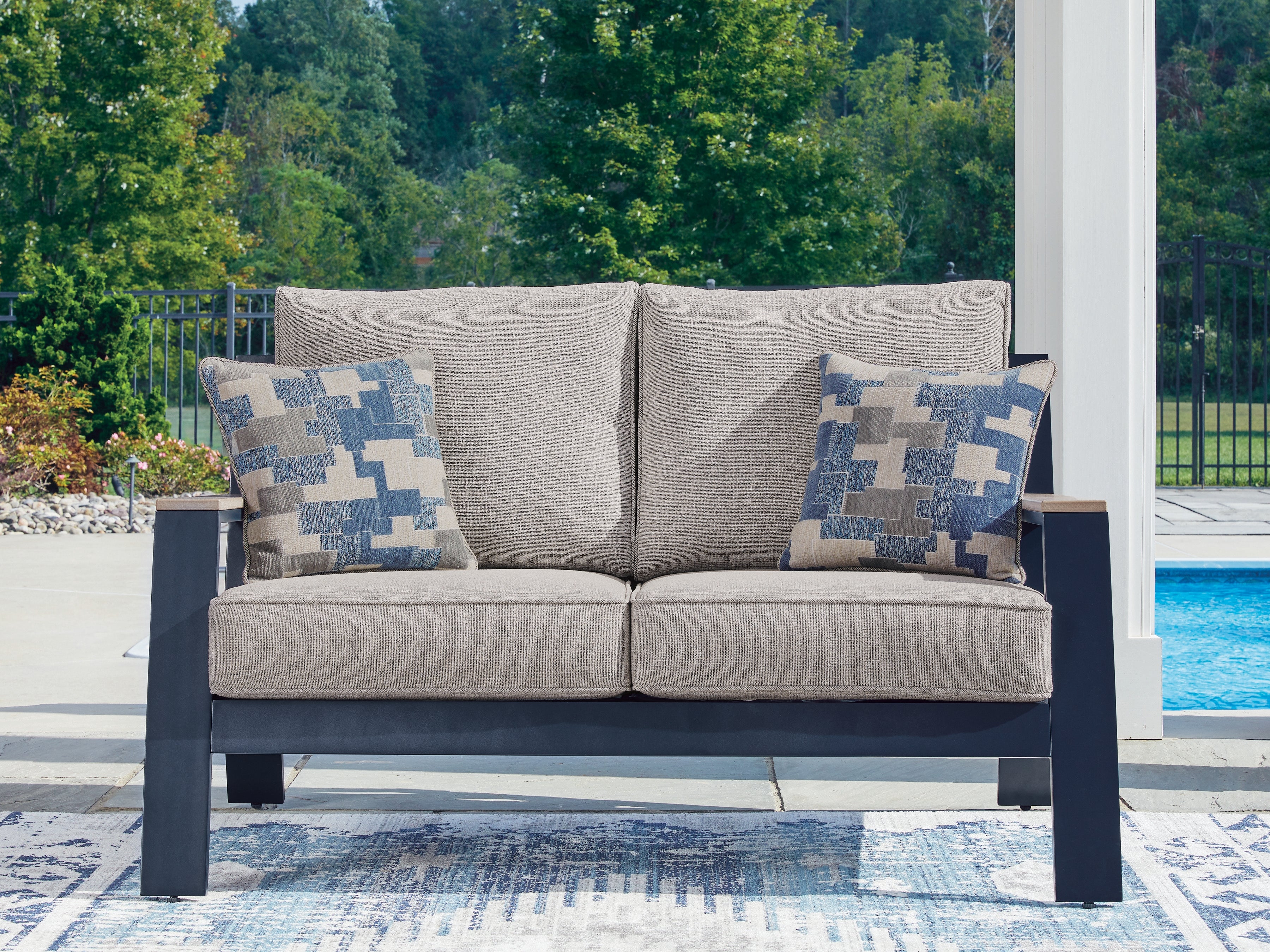 Fine Furniture & Decor - Ashley Furniture - East Beach Outdoor - Loveseat w/Cushion / Navy Blue/Driftwood - PCP587-835