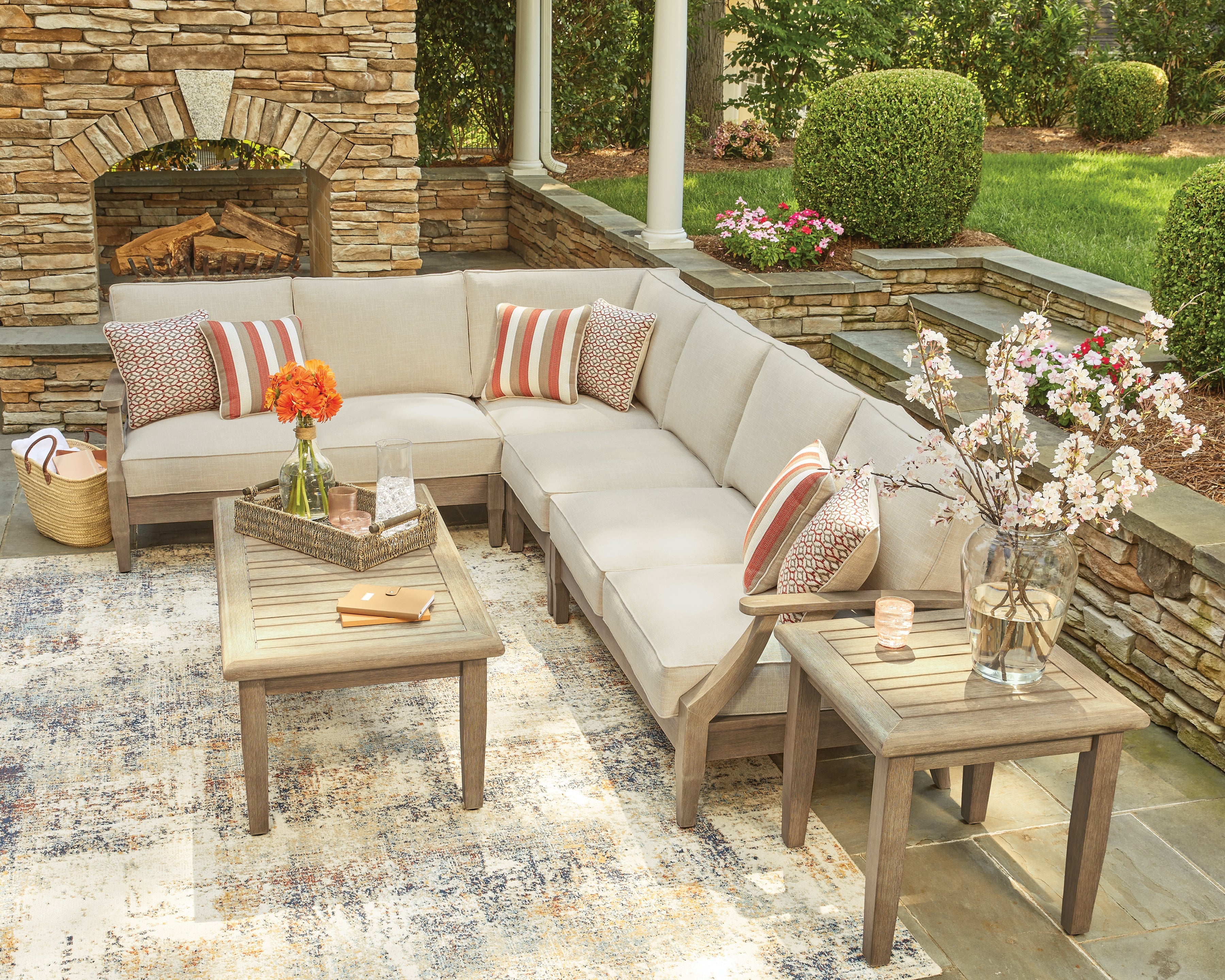 Clare View Outdoor