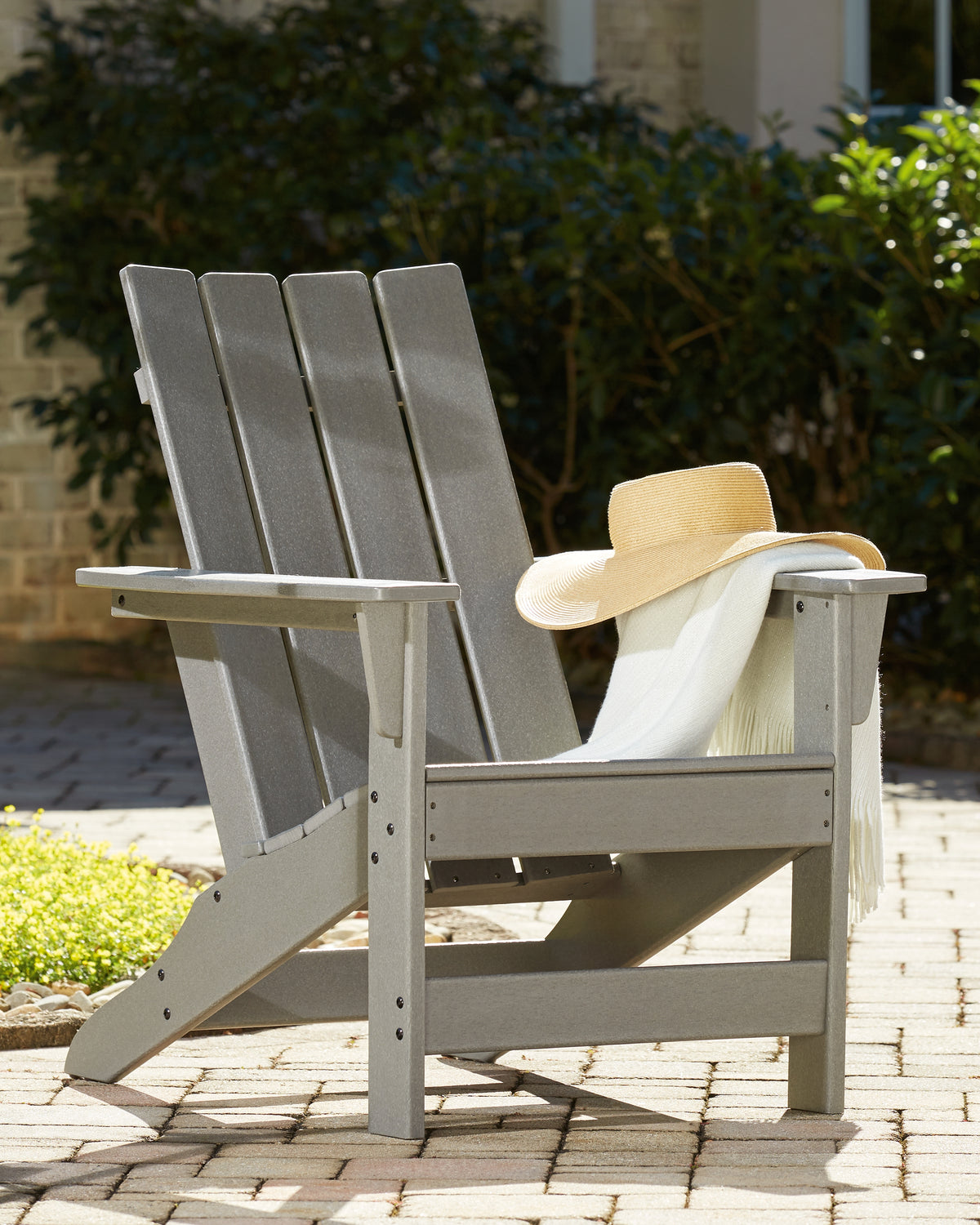 Fine Furniture & Decor - Ashley Furniture - Visola Outdoor - Chaise Lounge with Cushion / Gray - P802-815