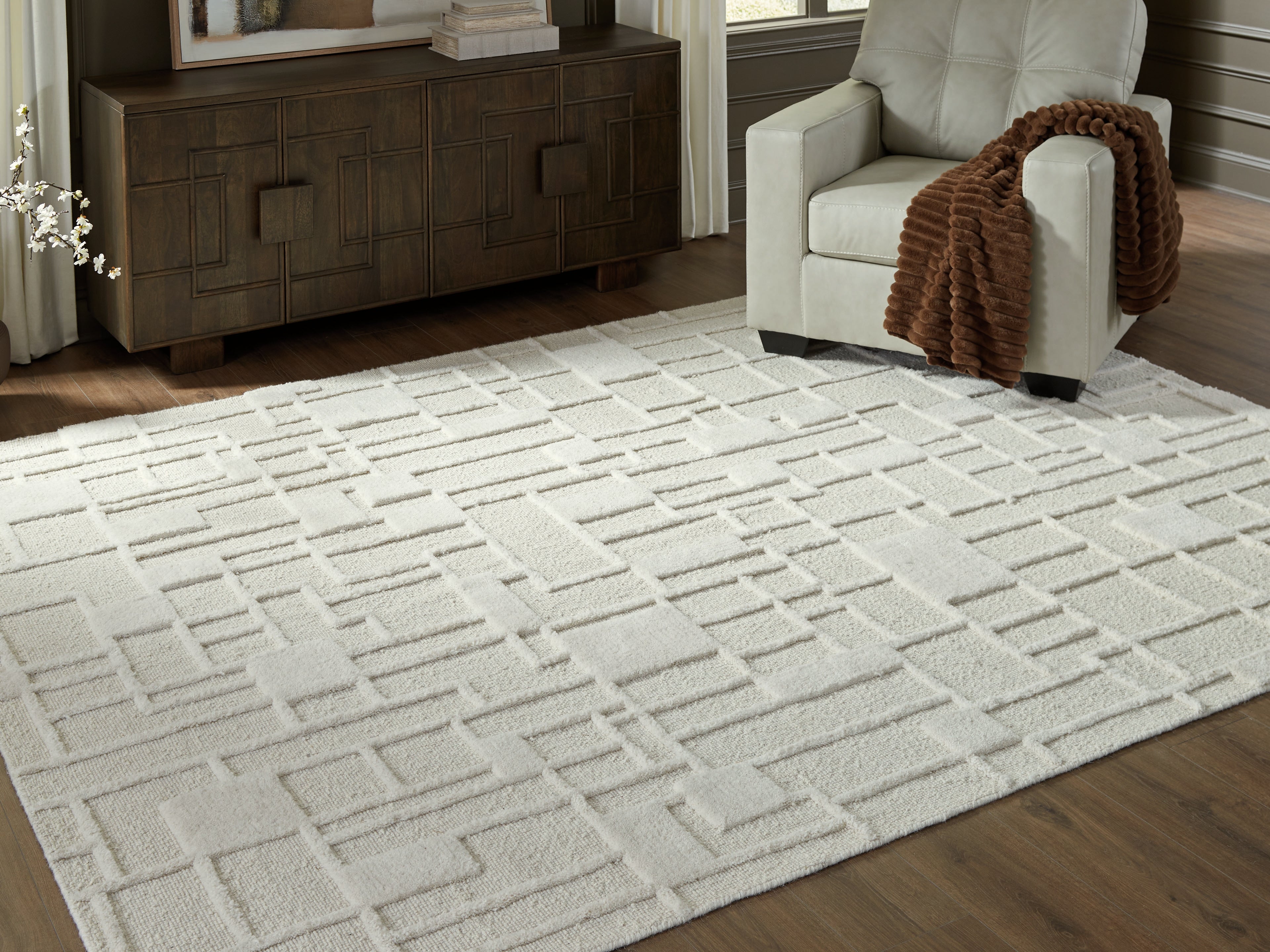 Fine Furniture & Decor - Ashley Furniture - Empriss Rug - 7'8" x 10' Area Rug / Ivory - R407621