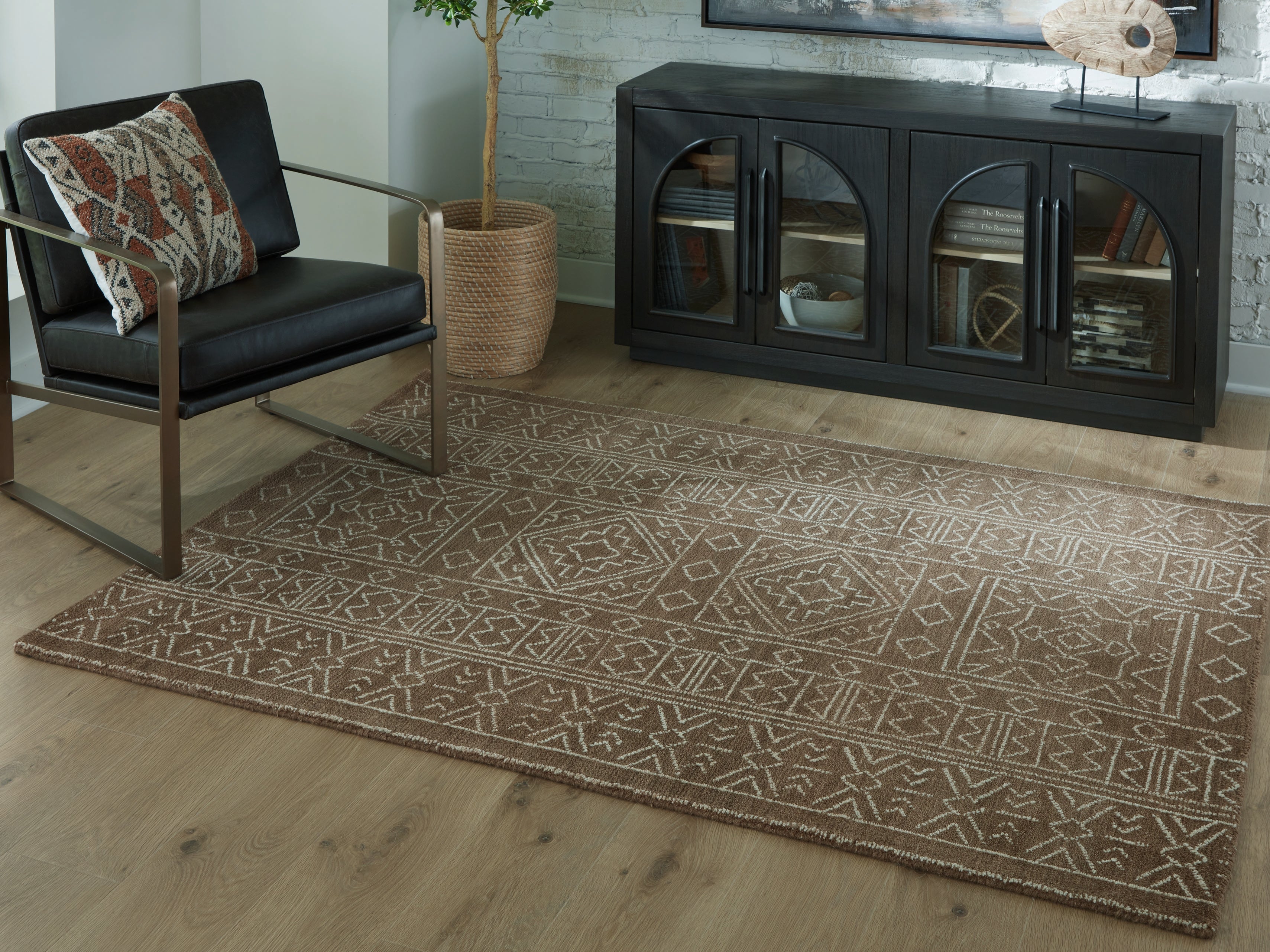 Fine Furniture & Decor - Ashley Furniture - Merrittman Rug - 5' x 7' Area Rug / Brown/Ivory - R407702