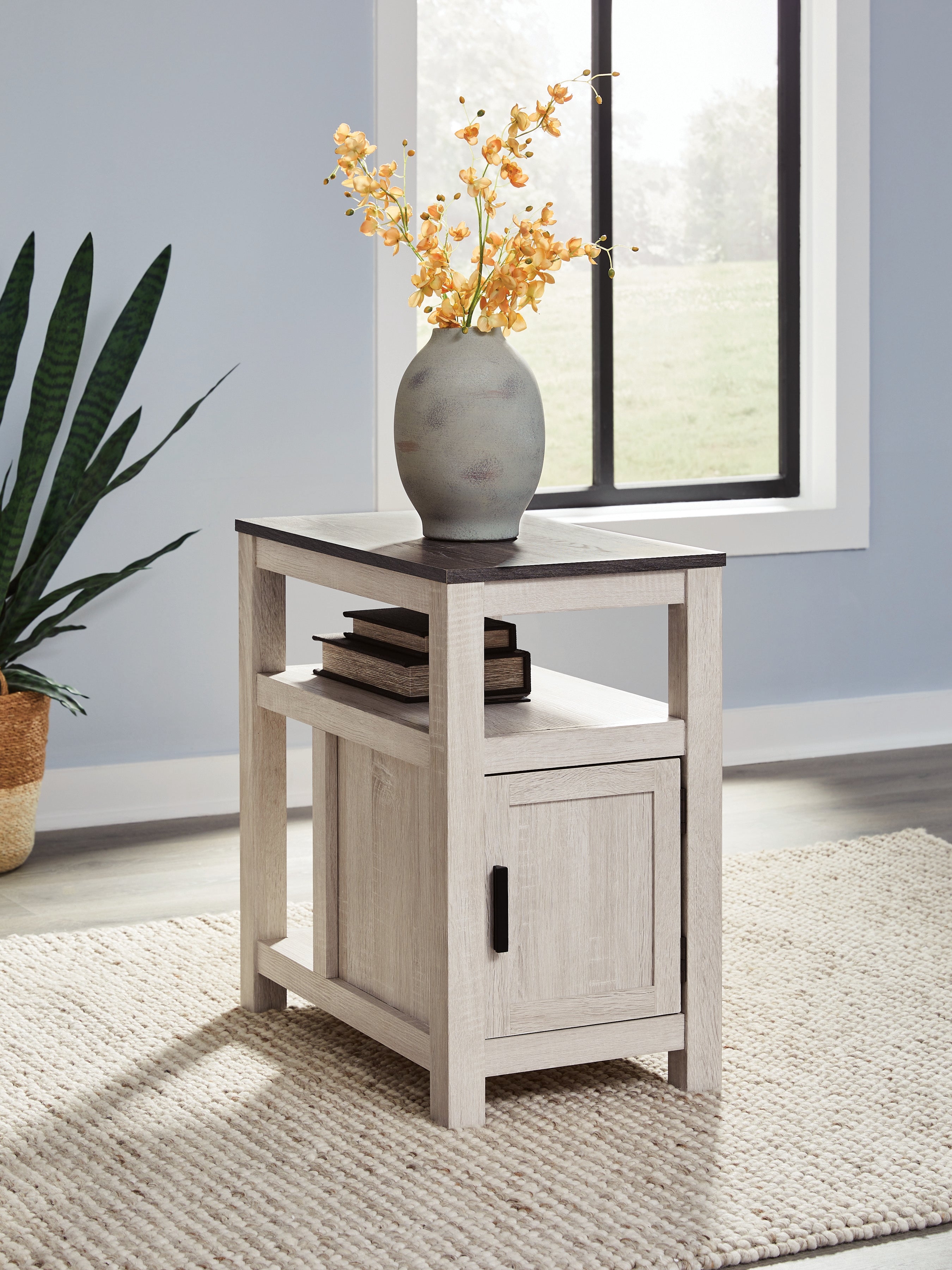 Fine Furniture & Decor - Ashley Furniture - Fendenmore Chairside End Table - Chair Side End Table / Two-tone - T190-217