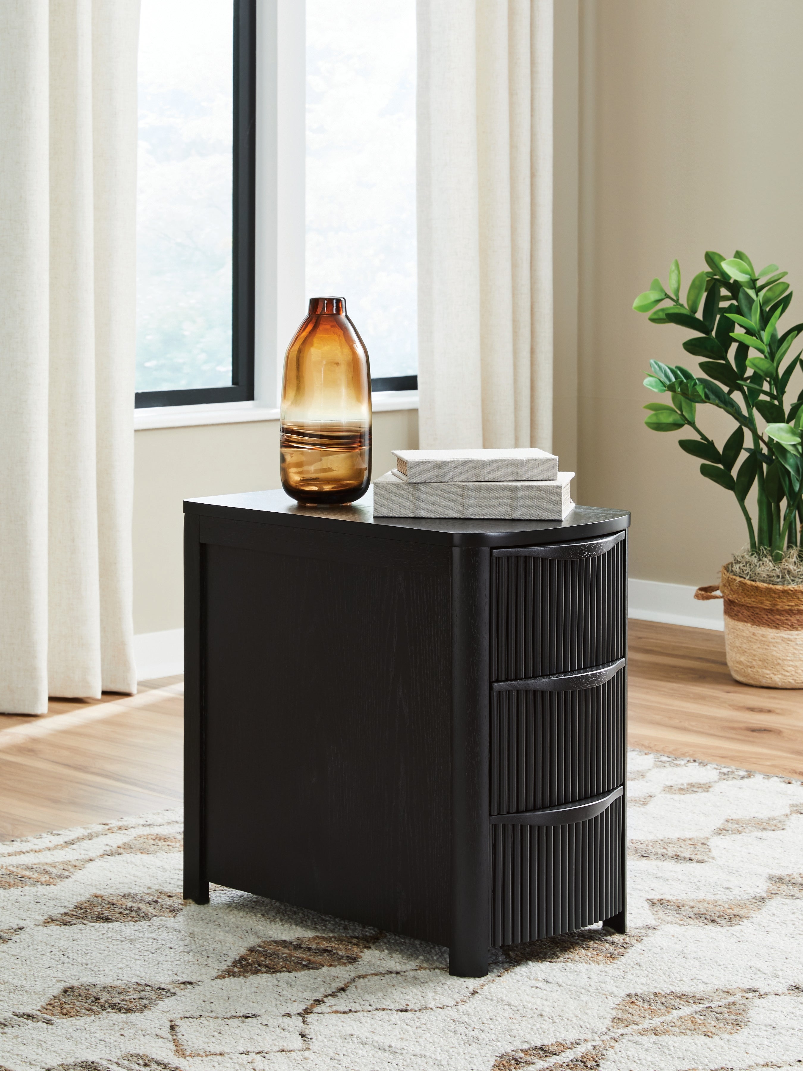 Fine Furniture & Decor - Ashley Furniture - Camdill Chairside End Table - Chair Side End Table / Black - T208-117